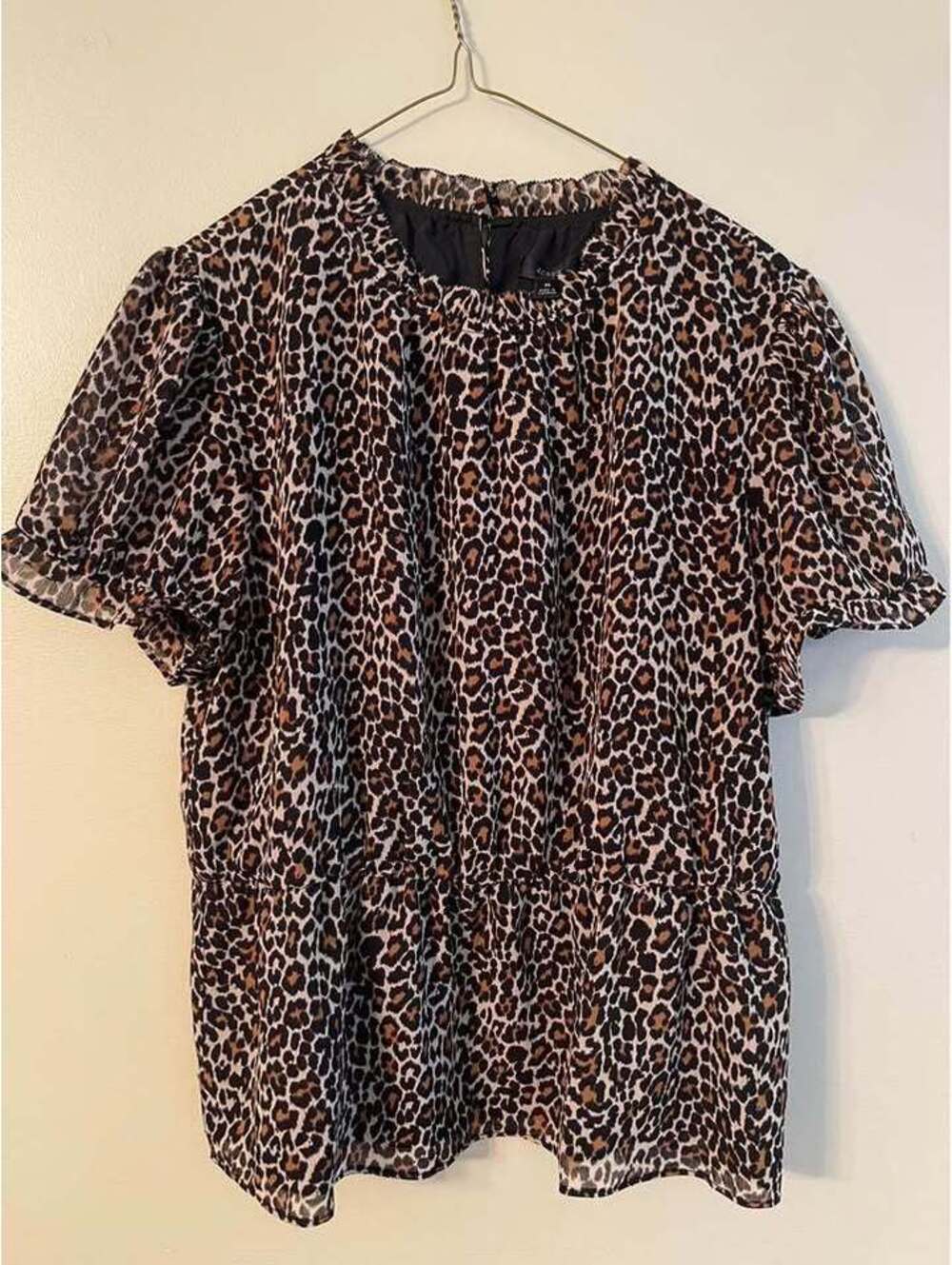 New With Tags J.Crew Leopard Print Blouse – Women’s Medium